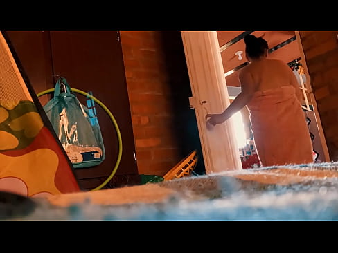 ❤️ Ujak me prati pod tušem, jebe me dok se tuširam. ❤ Tvrdi porno kod nas ❌❤