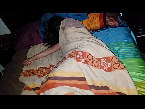 ❤️ Posinak grdi svoju mladu maćehu dok ona spava. ❤ Tvrdi porno kod nas ❌❤
